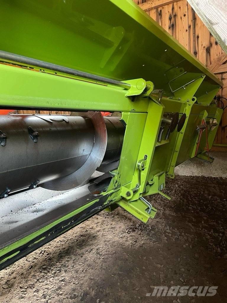 CLAAS V 750 Harvester Headers