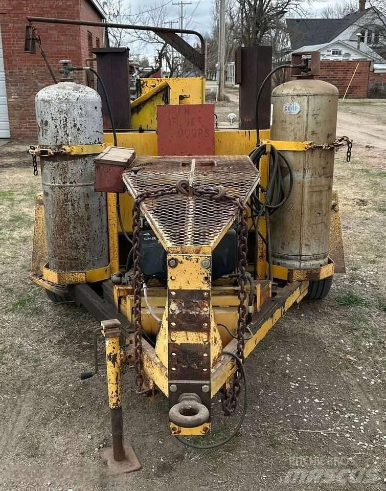 Cimline 200 Melter Asphalt and Tar Sprayers and Sealers