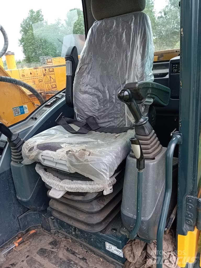 Hyundai R145LCR-9A Crawler Excavators