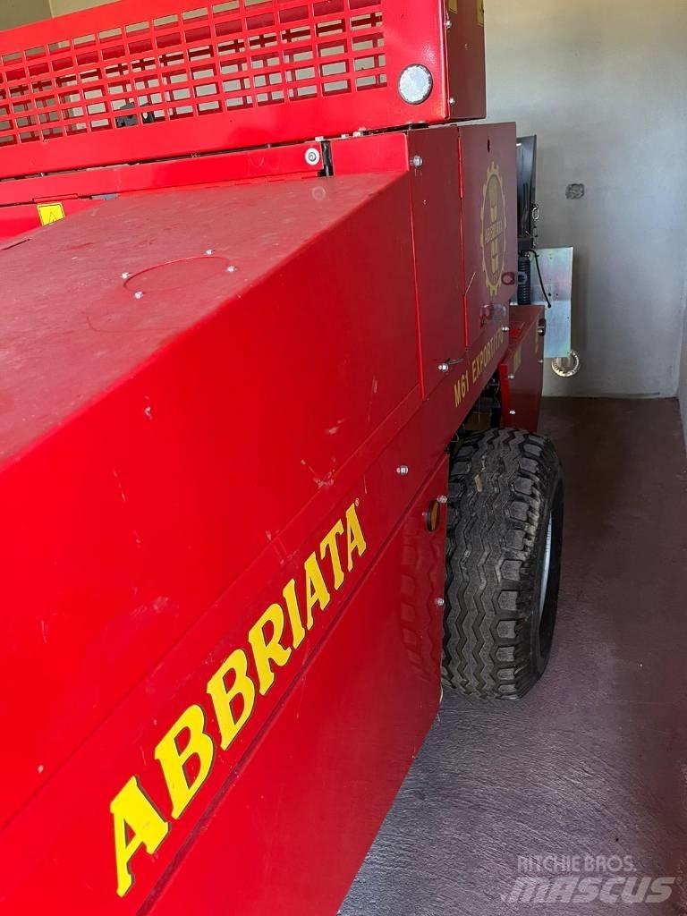 Abbriata M61 Round Balers