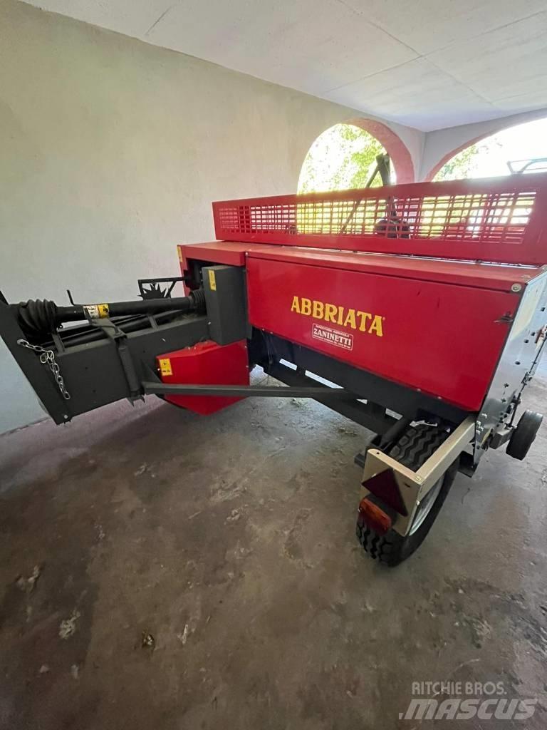 Abbriata M61 Round Balers