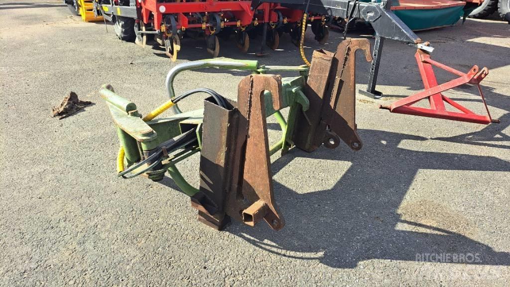 Elho Paalipihti Front Loader Accessories