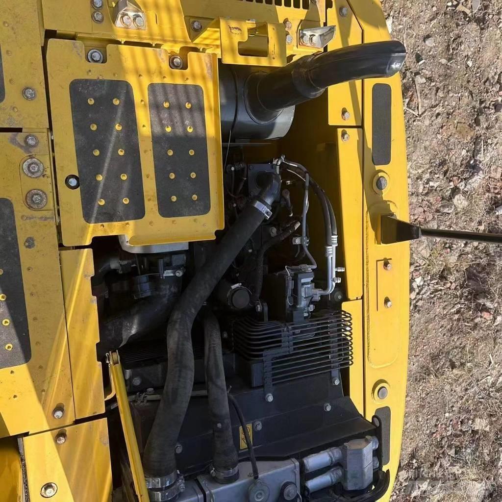 Komatsu PC110-8 Crawler Excavators