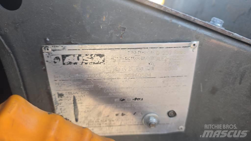 Ausa D 250 Site dumpers