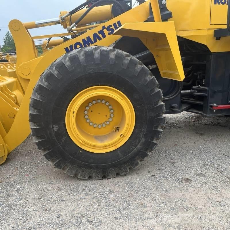 Komatsu WA 380 Wheel Loaders
