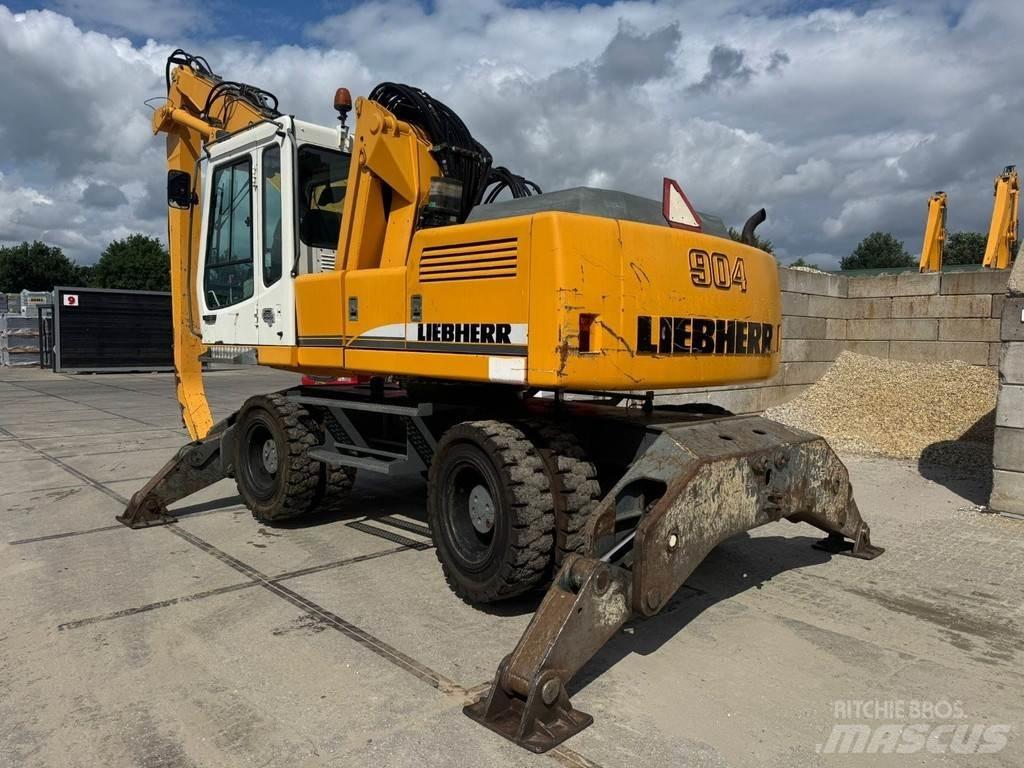 Liebherr A 904 Waste / Industry Handlers