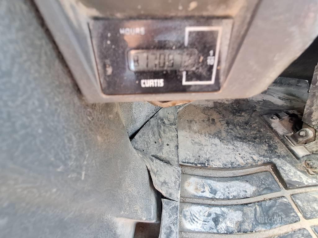 Doosan DL 300 Wheel Loaders