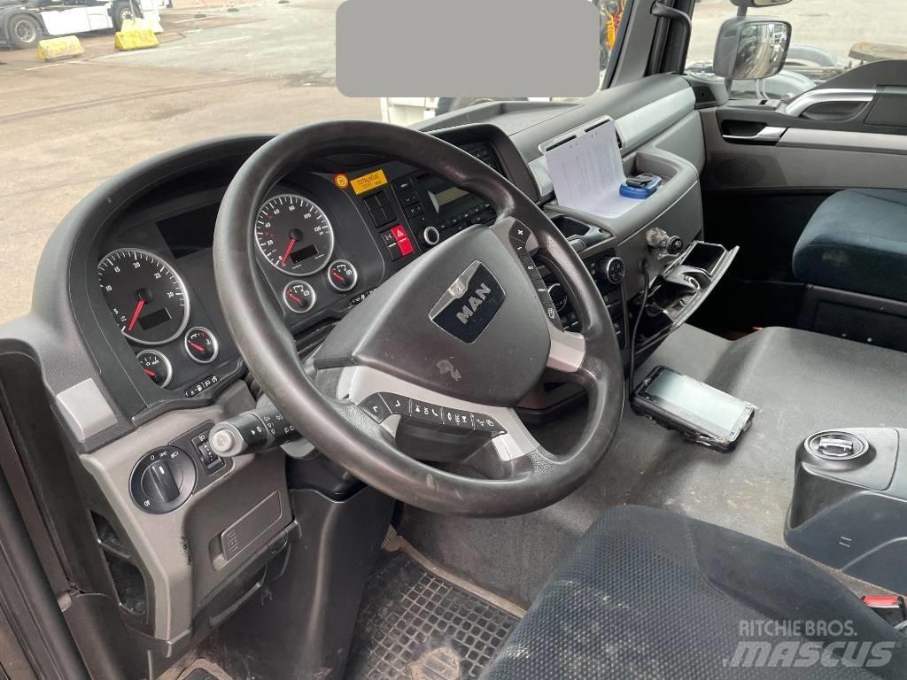 MAN TGL 12.220 BL Reefer Trucks
