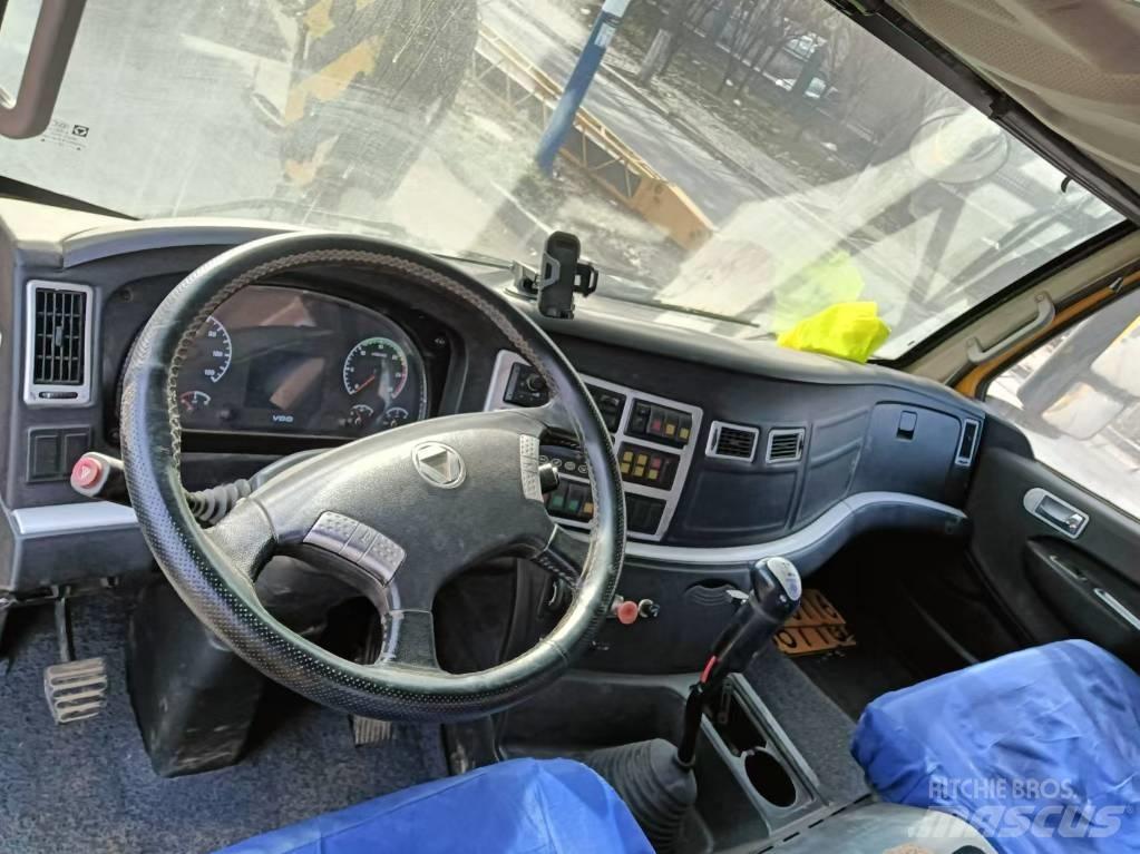 XCMG QY25K5C Mobile and all terrain cranes