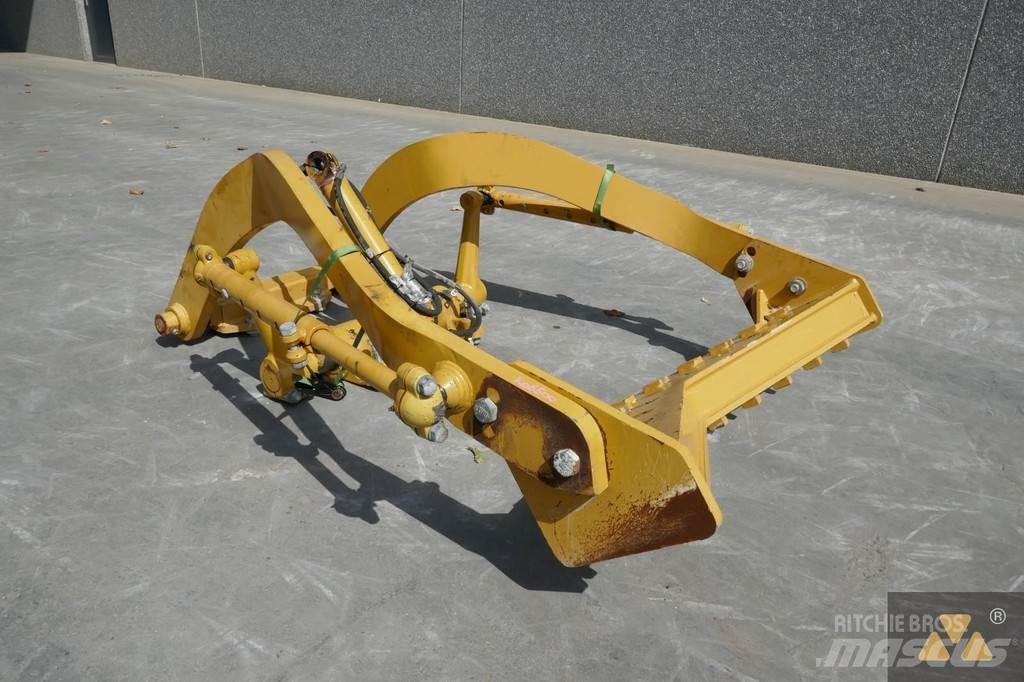 CAT 140M Scarifier Other