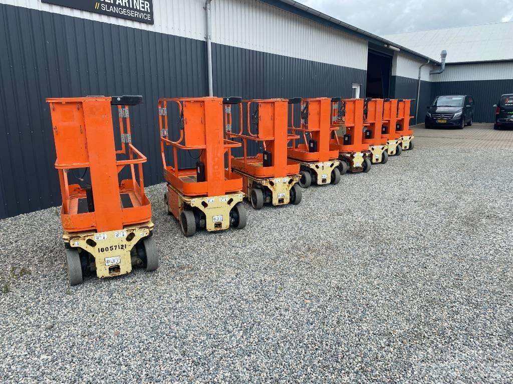 JLG 1230 ES Vertical mast lifts