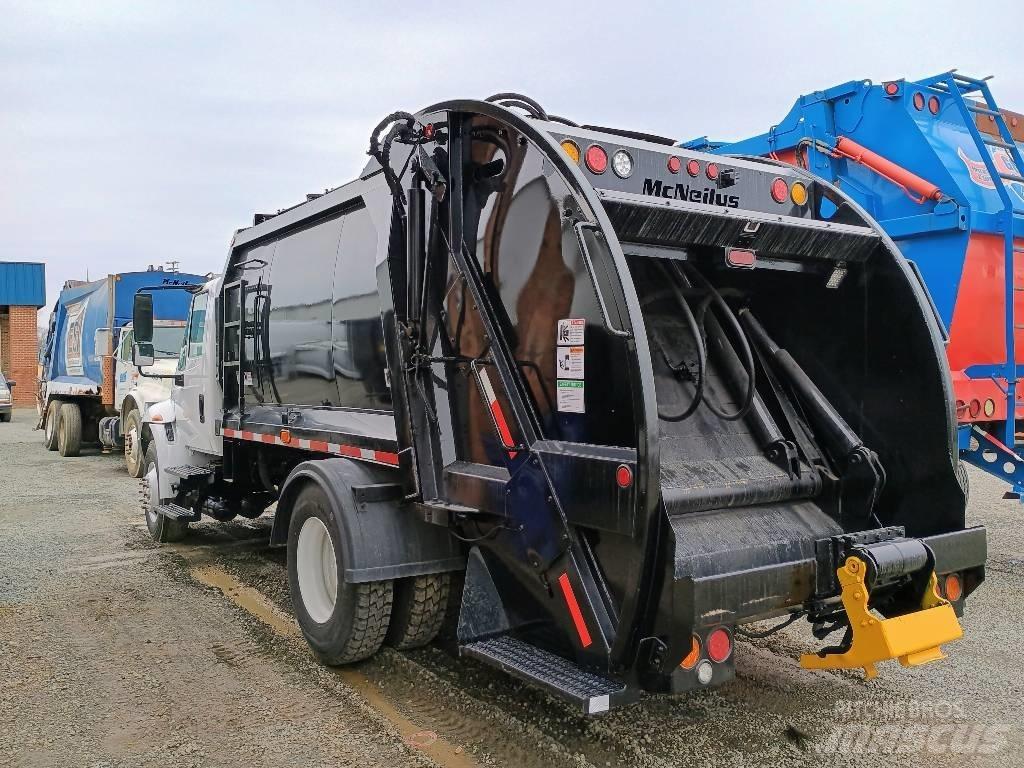 International 4600 Garbage Trucks / Recycling Trucks