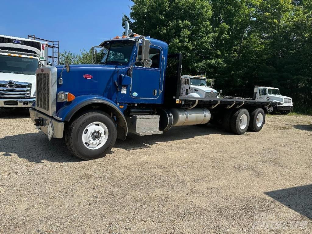 Peterbilt 365 Cab & Chassis Trucks