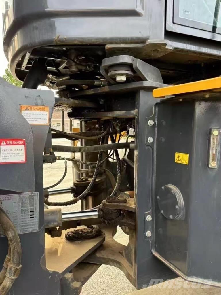 XCMG XC956 Wheel Loaders