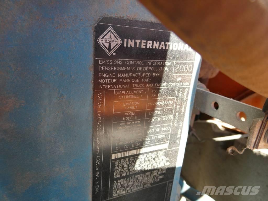 International 4900 Dump Trucks