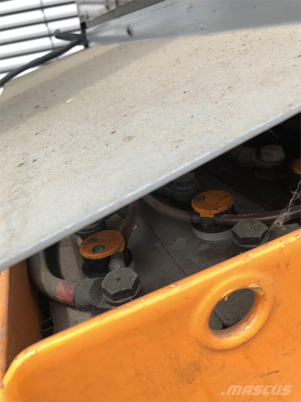 Still FM-X14N Reach trucks