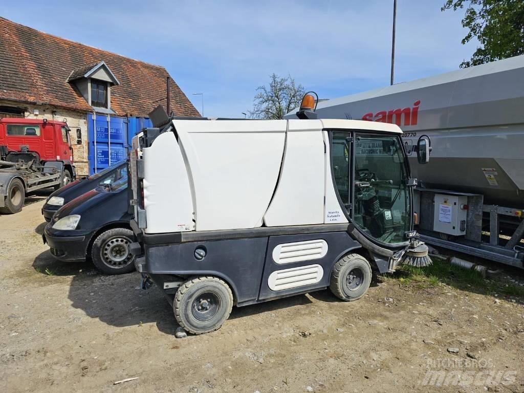  SWINGO 100 Sweepers