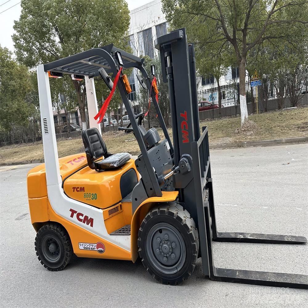 TCM FD30ZT Diesel Forklifts