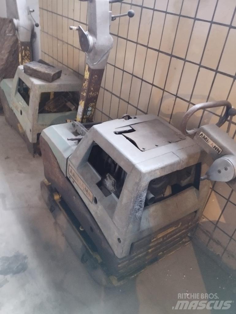 Ammann AVH 8020 Plate Compactors