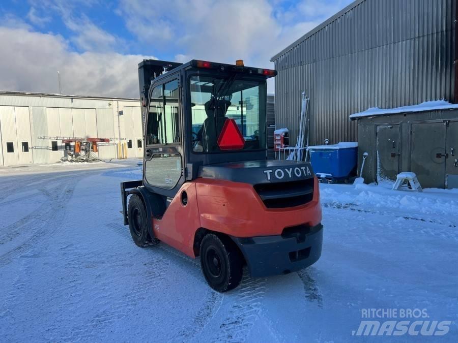 Toyota 40-8FD50N Diesel Forklifts