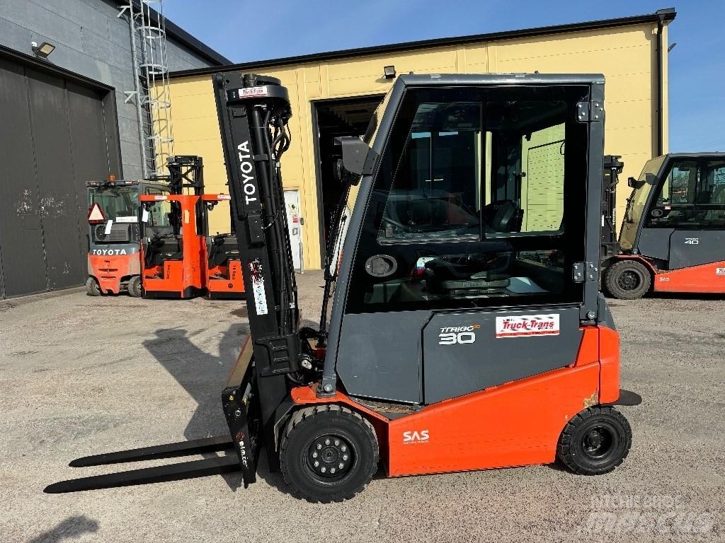 Toyota 8FBMKT30 Electric Forklifts