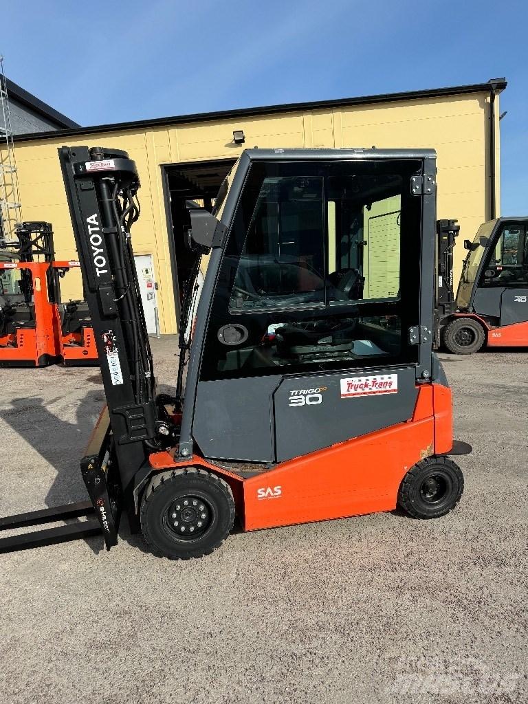Toyota 8FBMKT30 Electric Forklifts