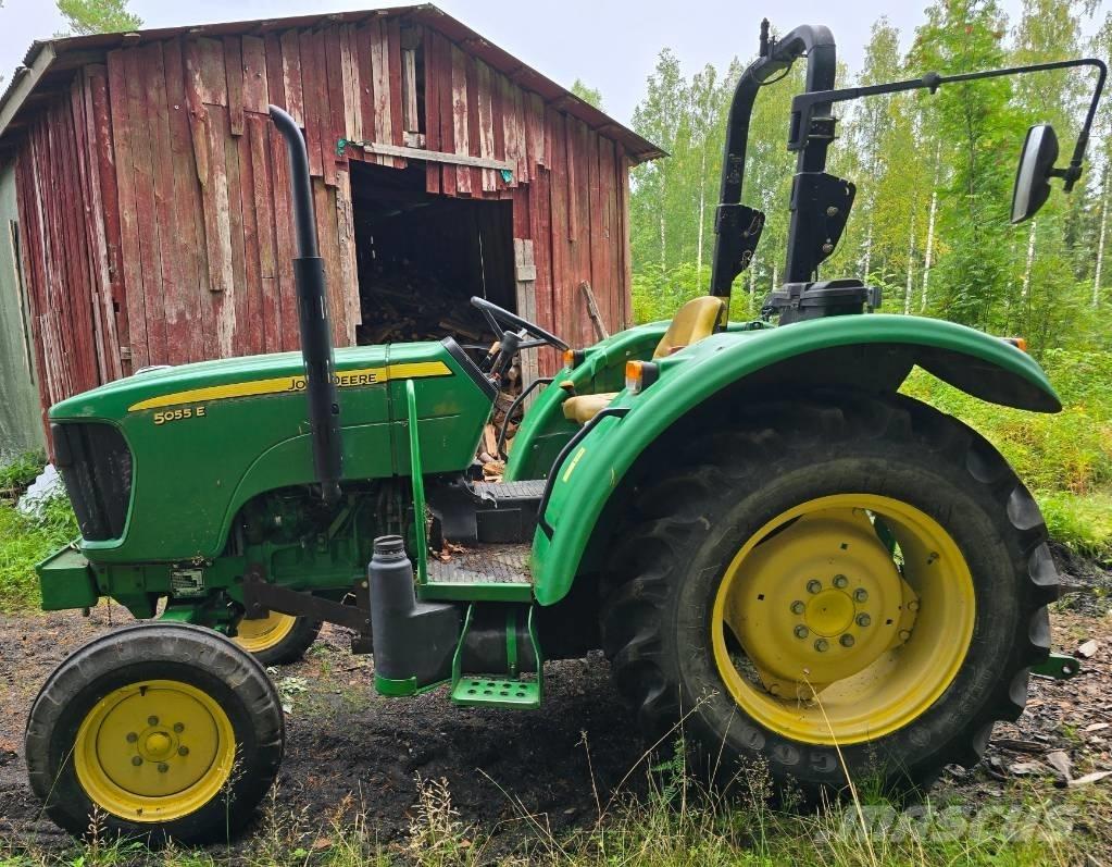 John Deere 5055 E Tractors