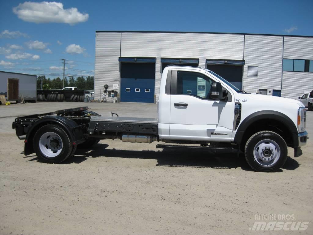 Ford F 550 Conventional Trucks / Tractor Trucks