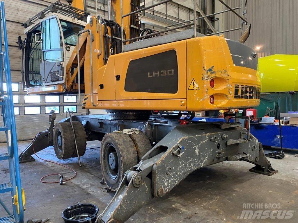 Liebherr LH 30 M Waste / Industry Handlers