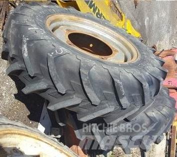  Pneus 12.4R24 Tires, wheels and rims