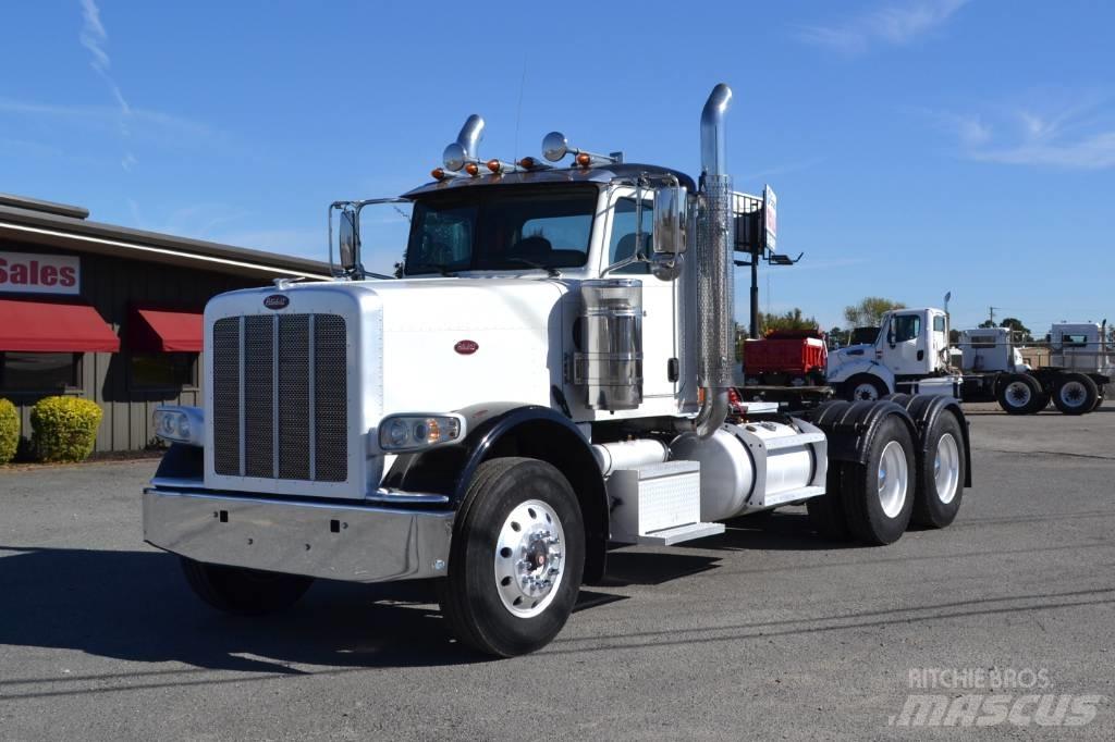 Peterbilt 389 Conventional Trucks / Tractor Trucks