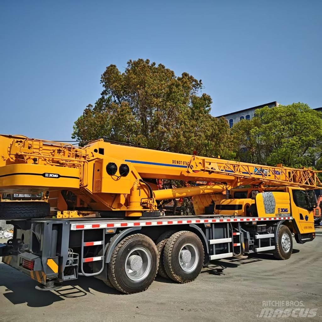 XCMG XCT 25 Mobile and all terrain cranes