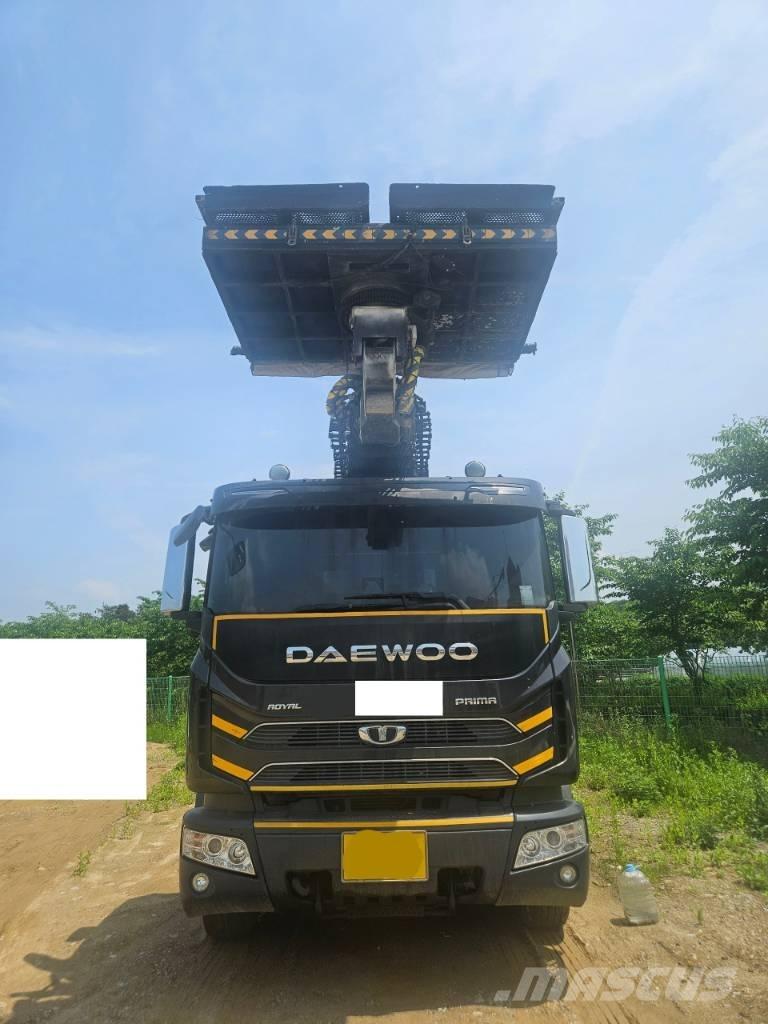  HANA 650 Truck Mounted Aerial Platforms