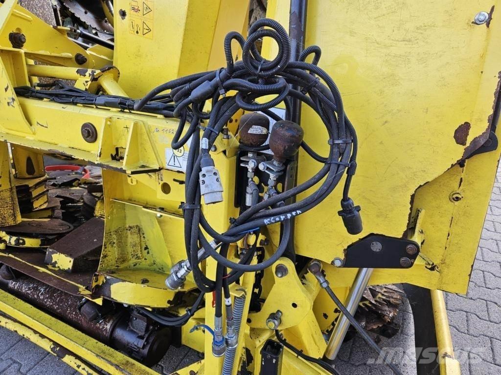 Kemper 390 PLUS Combine Attachments