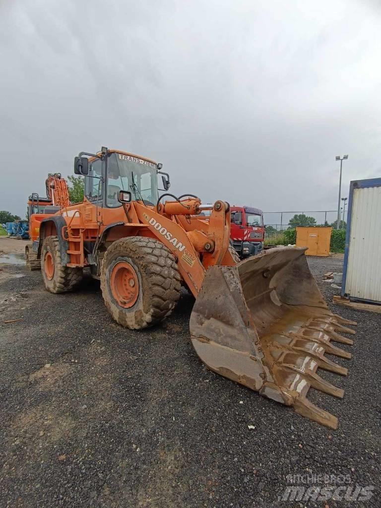 Doosan DL 350 Wheel Loaders