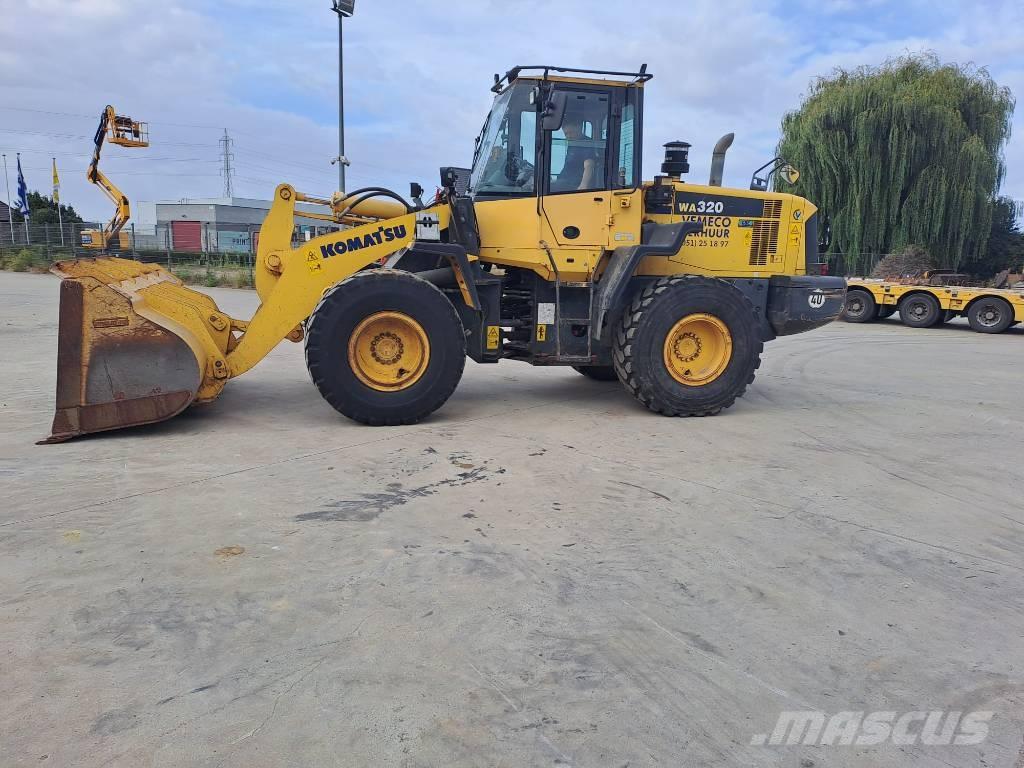 Komatsu WA 320-6 Wheel Loaders