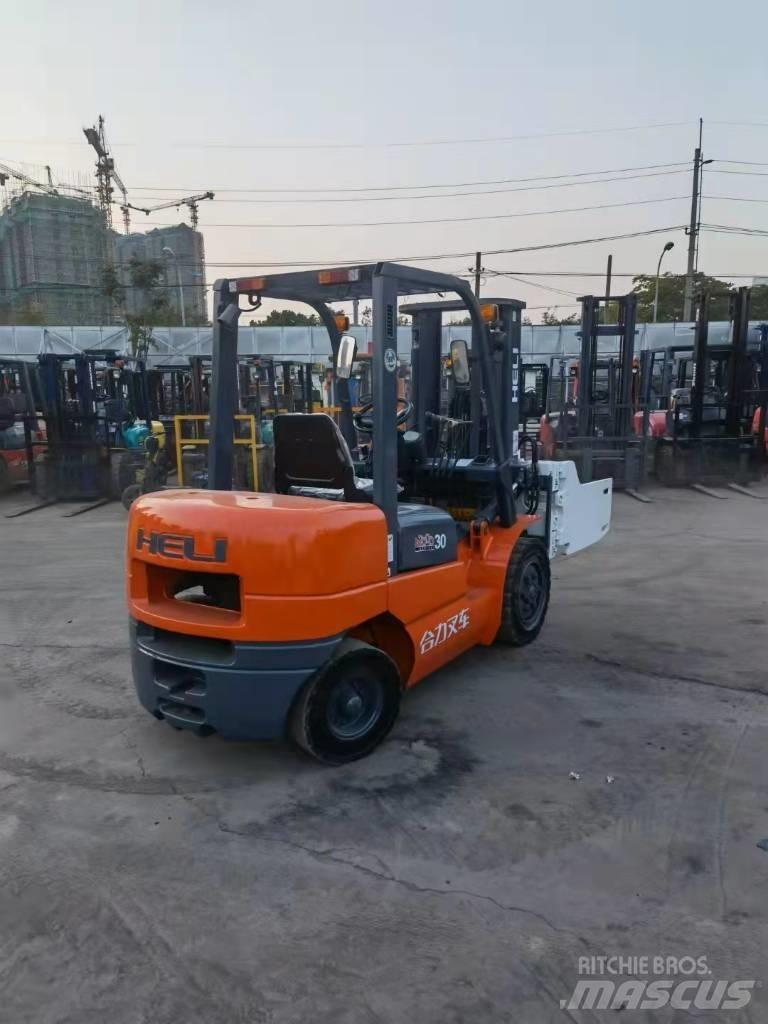 Heli K-30 Telescopic Handlers