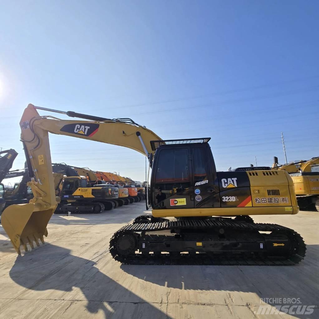 CAT 323 D L Mini excavators  7t - 12t