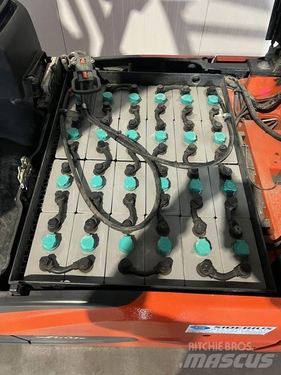 Linde E16-02 Electric Forklifts
