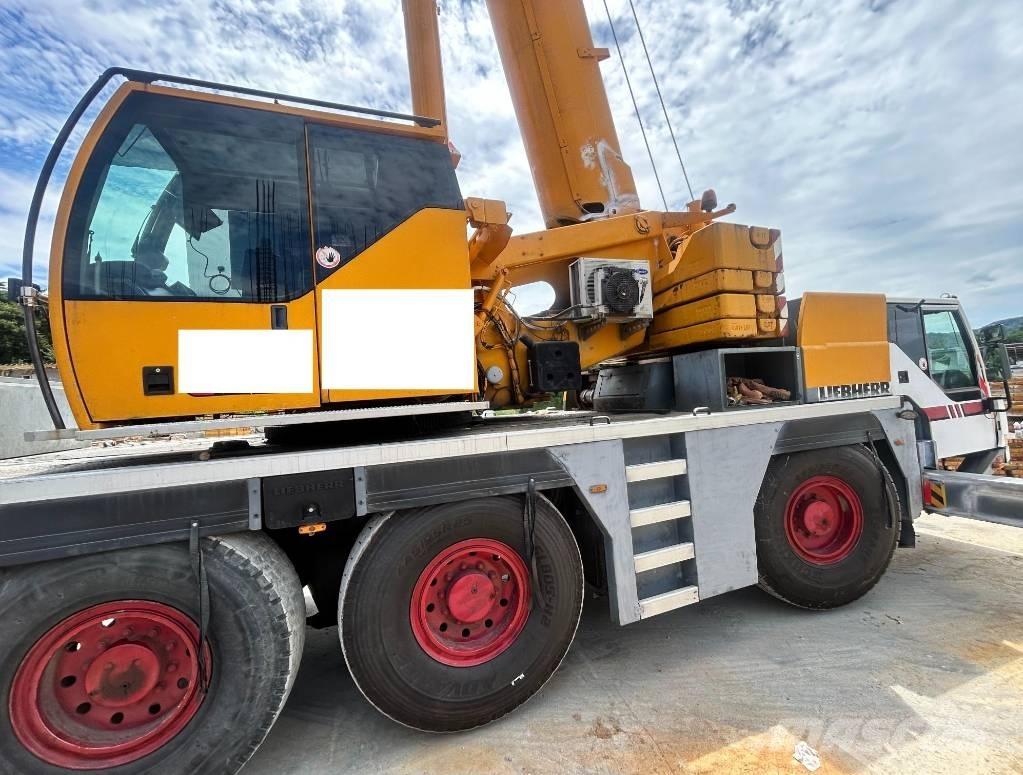 Liebherr LTM 1055 Mobile and all terrain cranes