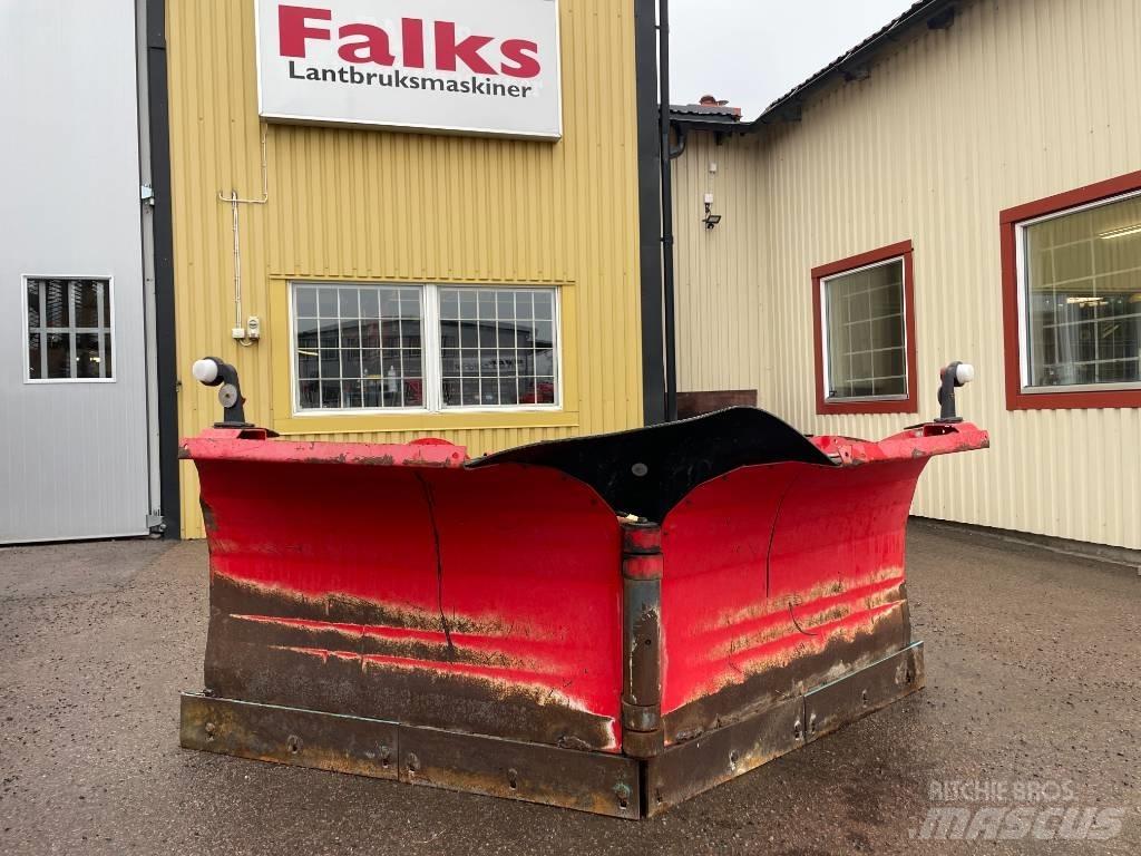 Mählers VP-280 Snow Grooming Equipment