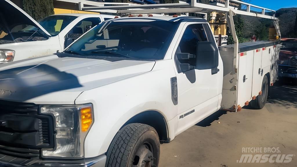 Ford F 350 XL Pickup Trucks