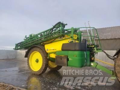 John Deere M952 Trailed sprayers