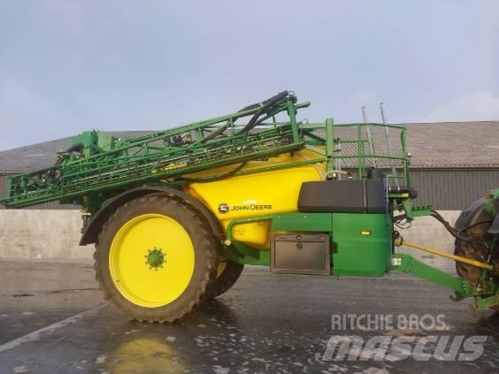 John Deere M952 Trailed sprayers
