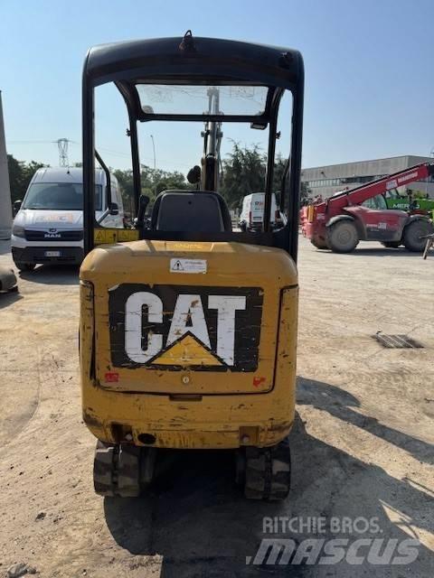 CAT 301.7 D Mini Excavators <7t (Mini Diggers)