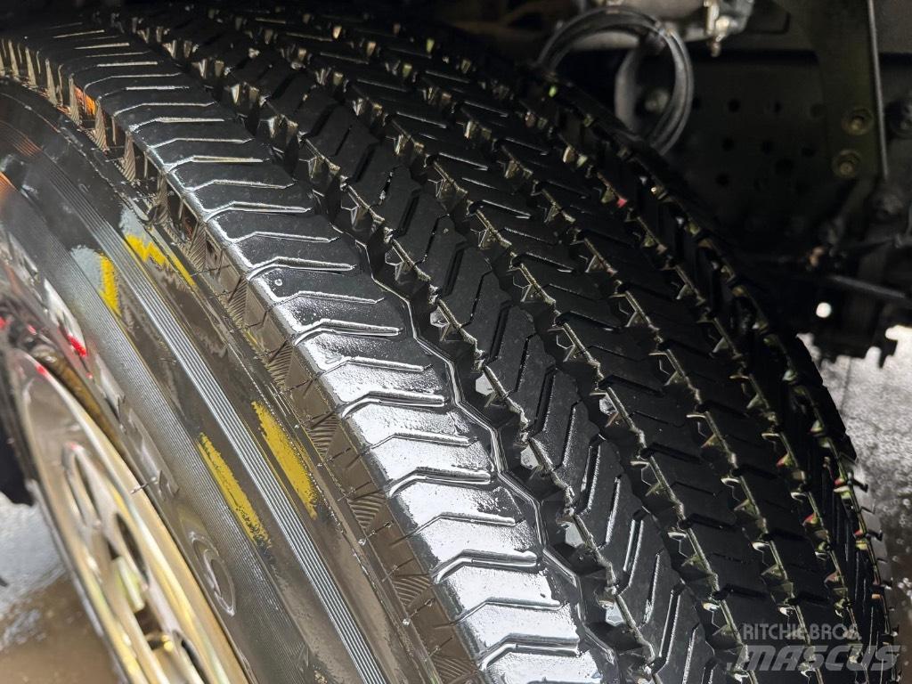 Mercedes-Benz Actros Conventional Trucks / Tractor Trucks