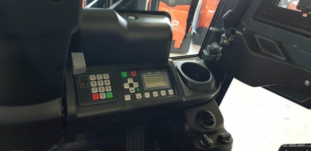 Toyota 8FBM20T Electric Forklifts
