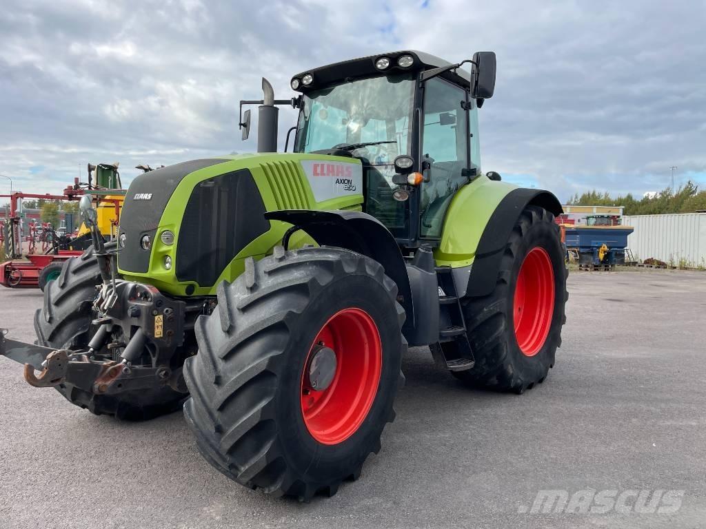 CLAAS Axion 850 Tractors