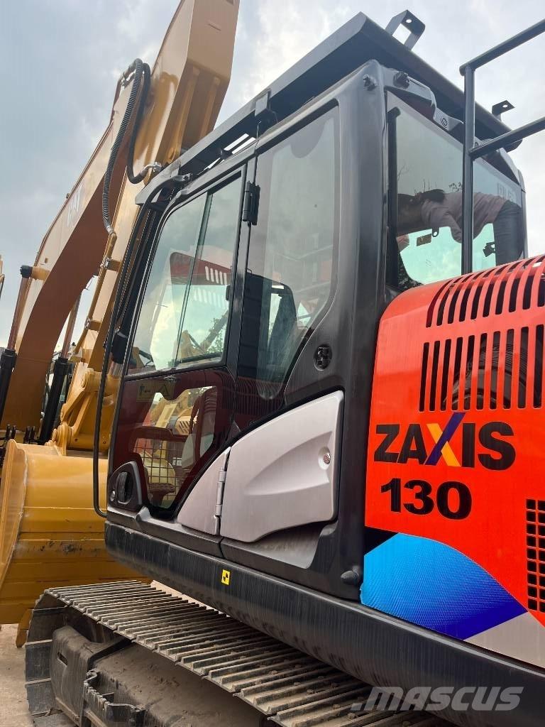Hitachi 130-5 Crawler excavators