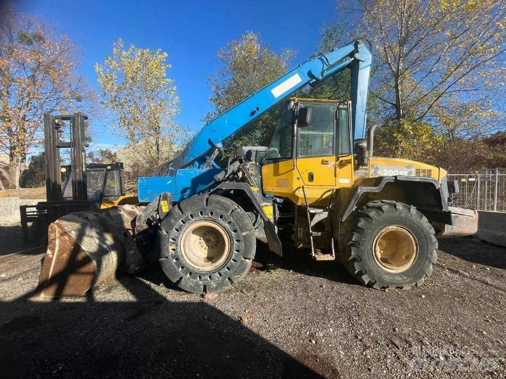 Komatsu WA 200 PT-5 Wheel Loaders